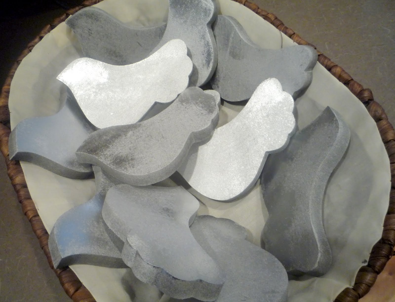 [basket+of+silver+birds.jpg]