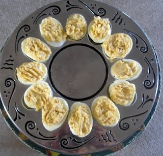 Deviled+eggs+with+relish