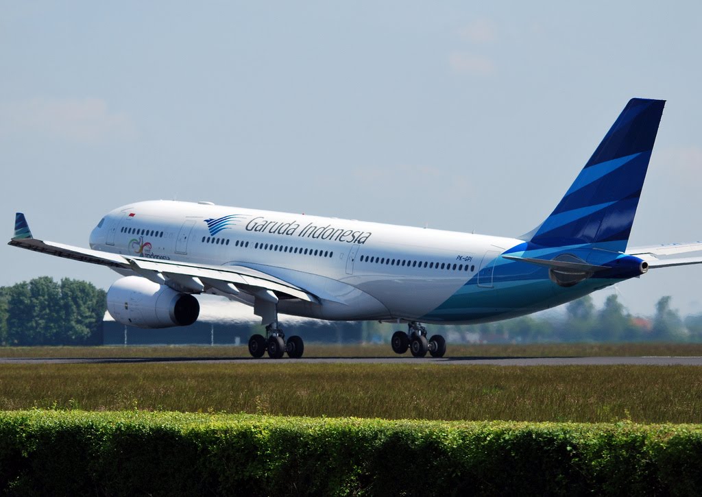 garuda indonesia airlines Garuda indonesia has been certified as a 5-star airline for 2018 by skytrax, the international air transport rating organisation, during an award ceremony held today at the changi exhibition center, singapore airshow 2018. garuda indonesia airlines Garuda indonesia has been certified as a 5-star airline for 2018 by skytrax, the international air transport rating organisation, during an award ceremony held today at the changi exhibition center, singapore airshow 2018.