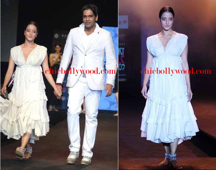 Raima Sen Rocky S Gitanjali Gili Style Fest Fashion show white dress