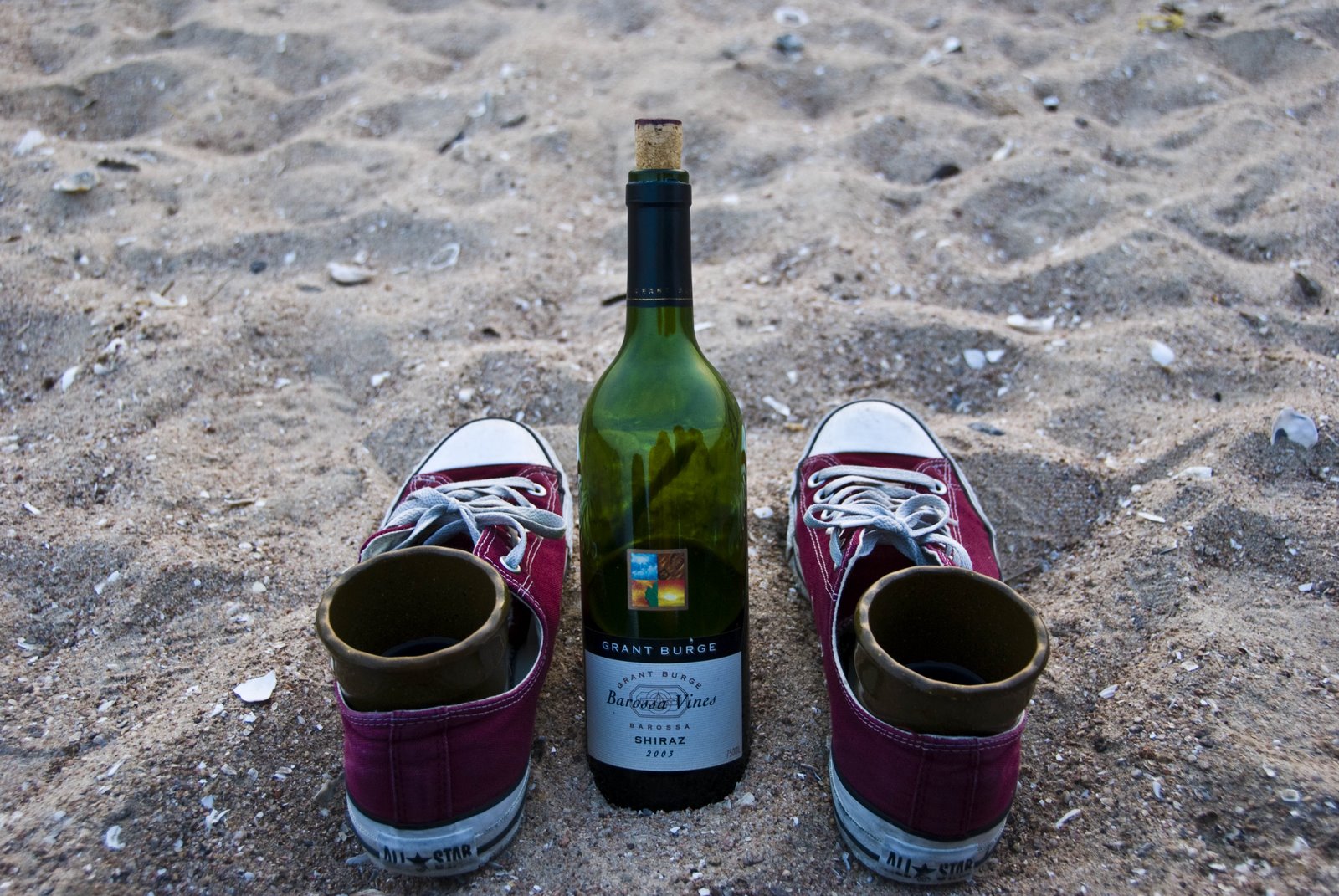 [wine+on+the+beach.jpg]