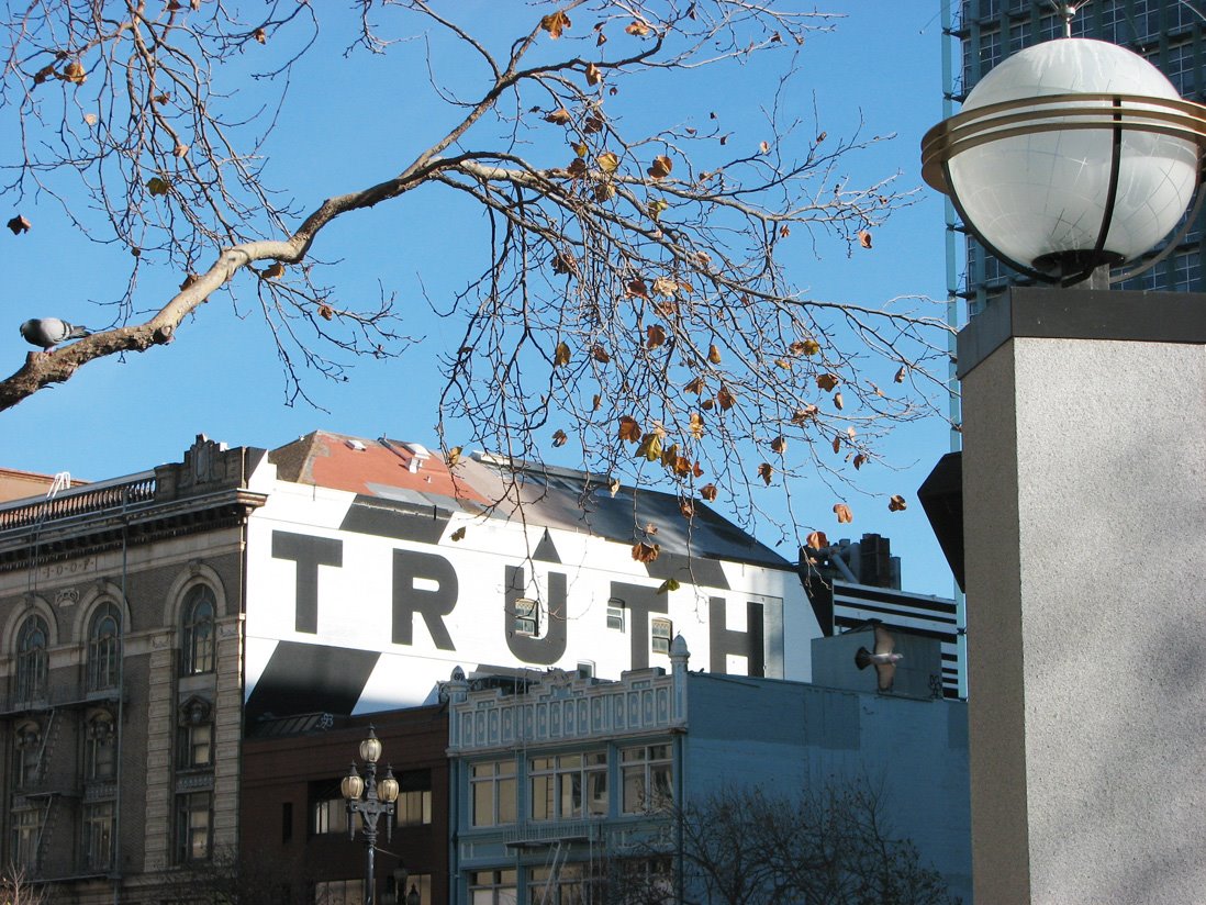 [B-Side+Images.+TRUTH-+Lampost.jpg]