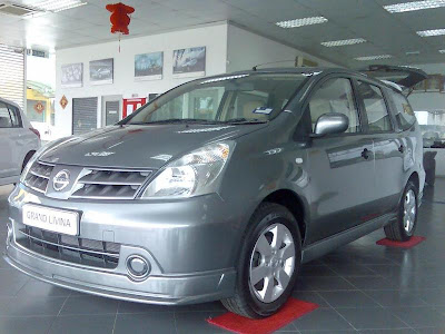 Nissan Grand Livina Nissan Grand Livina
