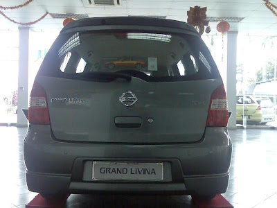 Nissan Grand Livina Nissan Grand Livina