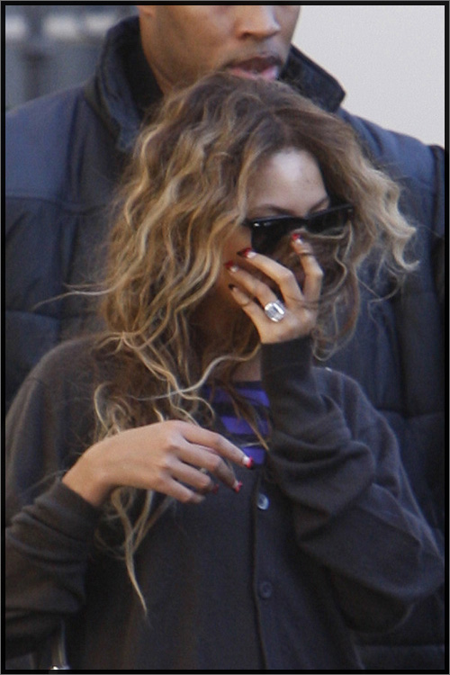 Jayz+and+eyonce+kissing jay z and beyonce kissing. Jayz+and+eyonce+kissing