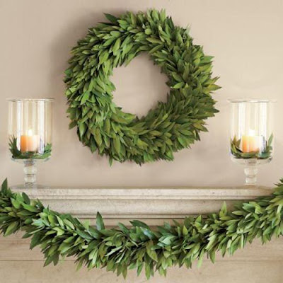Holiday Wreaths: Organic and Traditional