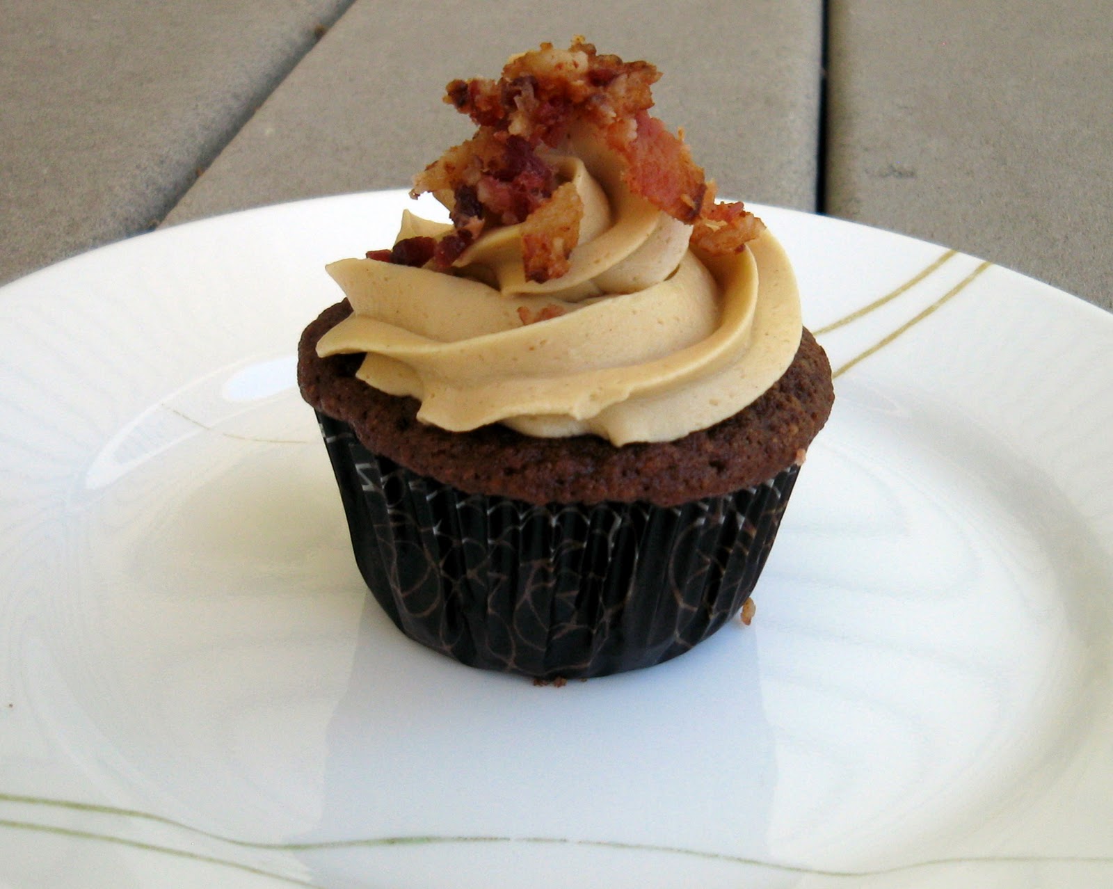 Happy Insides Chocolate Bacon Cupcakes with Peanut Butter Frosting