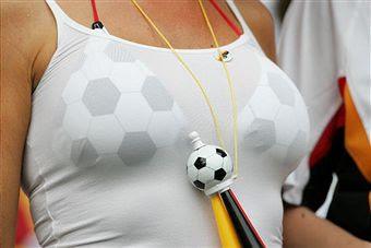 german-soccer-football-fans-sexy-2010