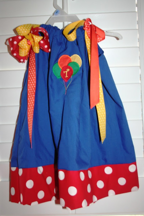 Circus birthday dress with matching bow