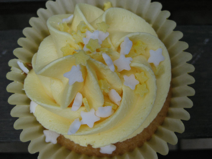 Sarah's cards and cupcakes Lemon Cupcakes
