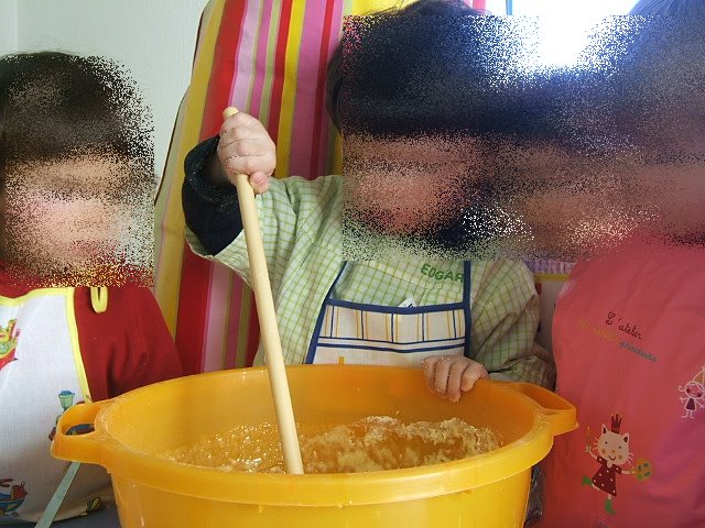 [mexer+bolo.bmp]