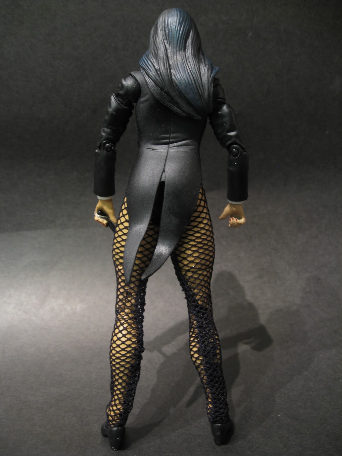 Action Toy Review DC Universe Classics Zatanna