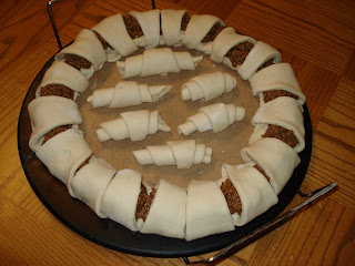 Extra rolls are put in the center