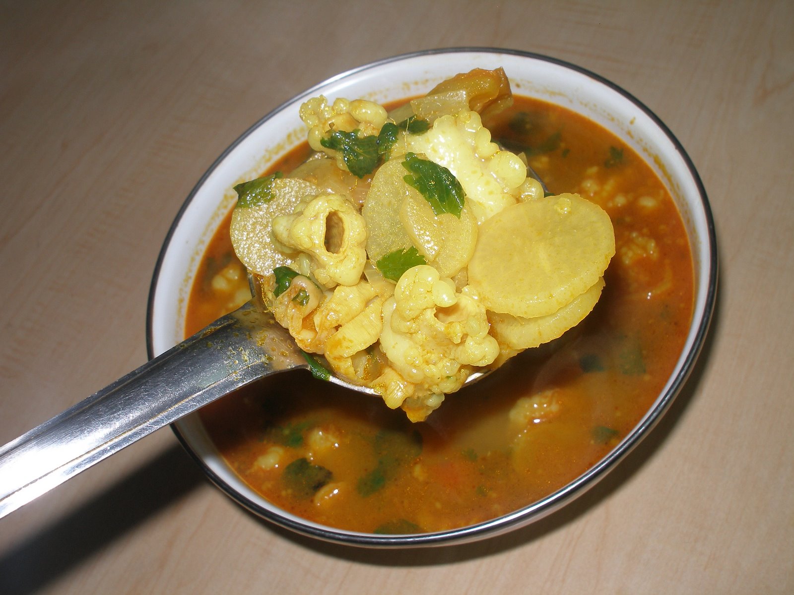 [thonjal+kuzhambu+close.JPG]