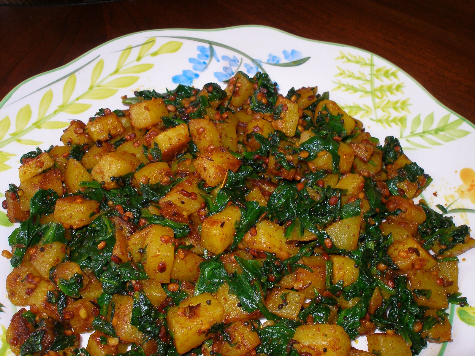 [aloo+spinach+3.JPG]