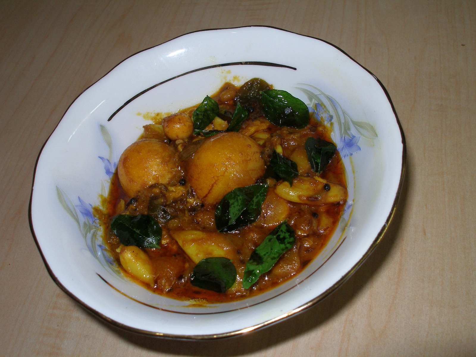 [unborn+country+chicken+eggs+curry.JPG]