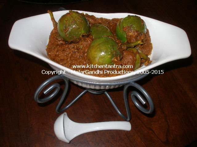 [eggplant+masala+1.JPG]