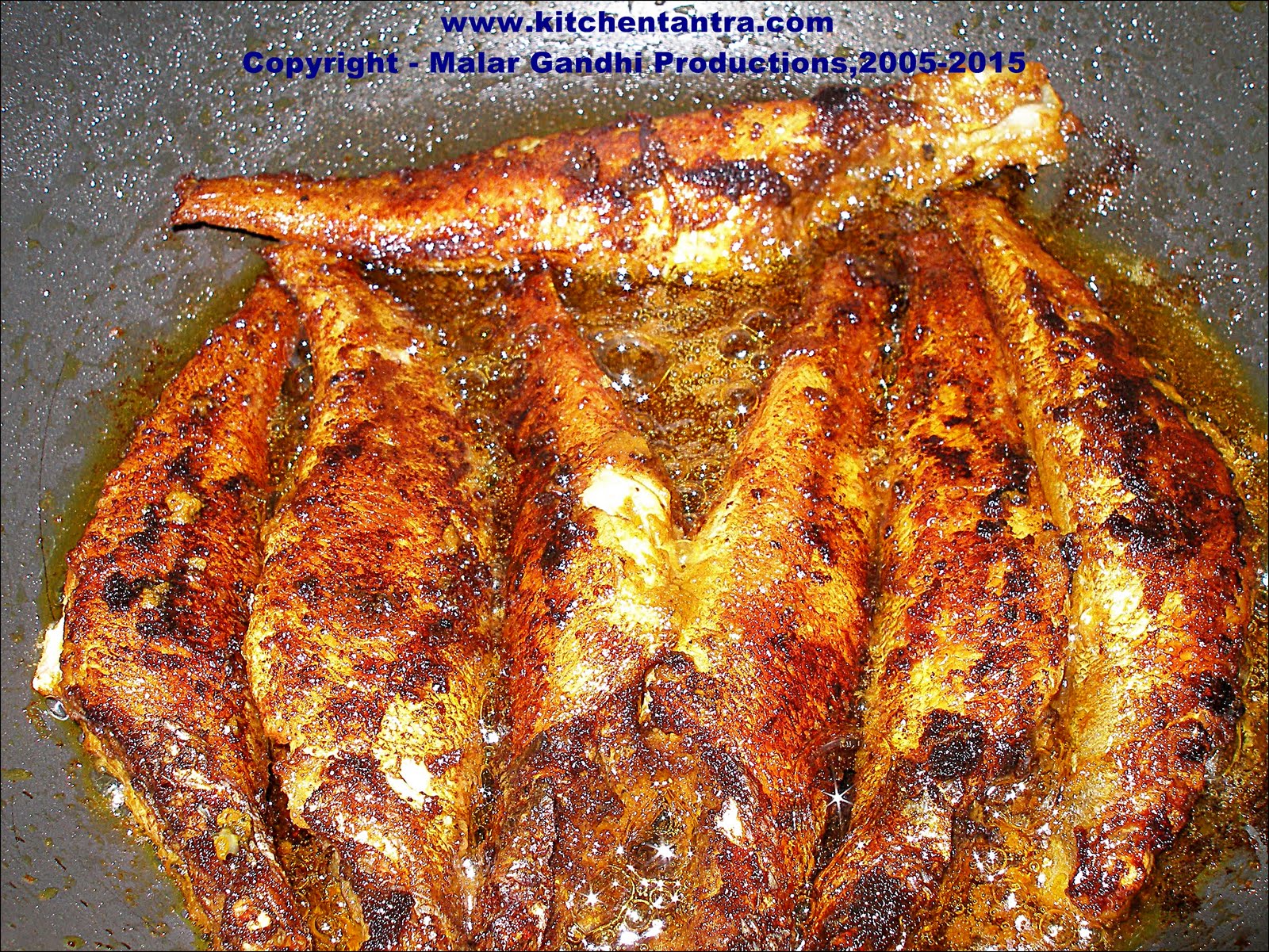 Fried Smelt Fish / Crispy Smelt Fish Fry / Kezhanga Meen Varuval