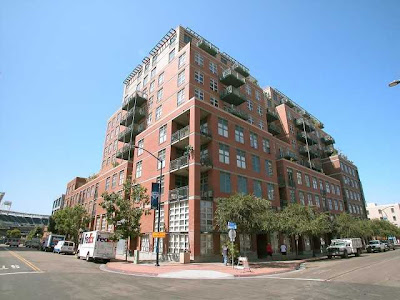 Downtown San Diego Foreclosure Condo