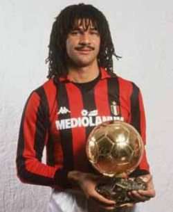 http://4.bp.blogspot.com/_NI3bIE8GWgo/TQb1j9HbpZI/AAAAAAAAAJo/2rLBVK_BZe8/s1600/Ruud%20Gullit.jpg