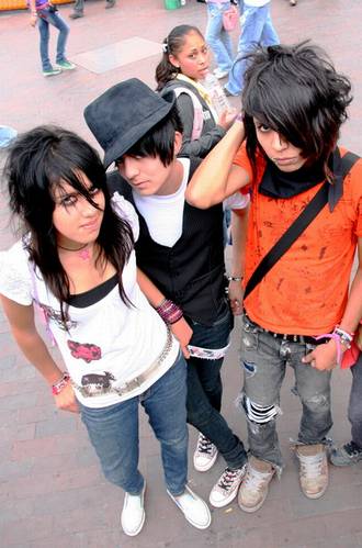 Ropa Emo