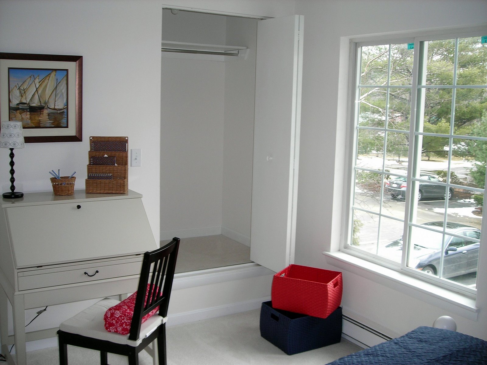 [Bdrm+2+-+Other+View.jpg]