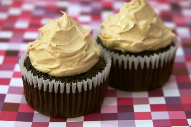 [Chocolate+Mayonnaise+Cupcakes+with+Butterscotch-Buttercream+Icing.jpg]