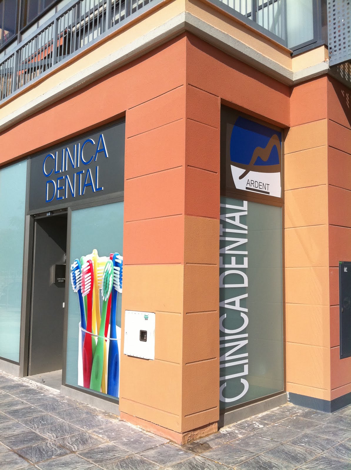 MILVINILOS CLINICA DENTAL ZARAGOZA
