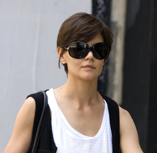 katie holmes pixie haircut front
