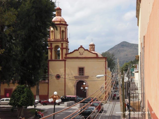 [Parroquia_Santa_Maria.JPG]