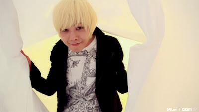 http://4.bp.blogspot.com/_NVLrVUpRvrE/Srk3k29Nf3I/AAAAAAAAEVE/TxOq2m3s0ko/s400/gd9.jpg