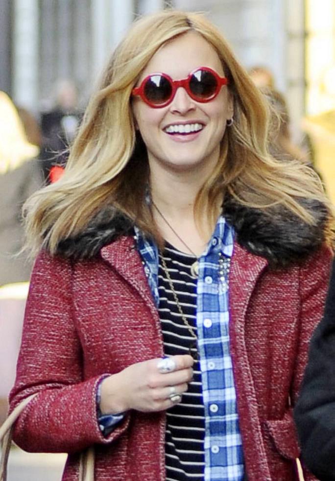 Fearne Cotton - leaving & arriving BBC Radio One Studios