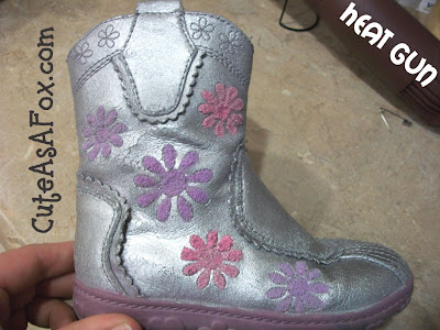 http://4.bp.blogspot.com/_NY8N7emW-fs/THLZaWgSo7I/AAAAAAAADFQ/UR3f-B8_6PQ/s1600/Boots7.jpg