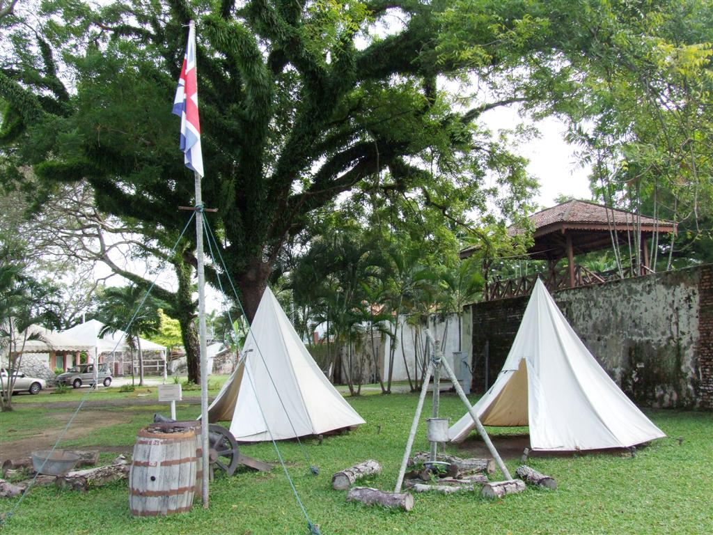 [Fort+Cornwallis3+(Large).JPG]
