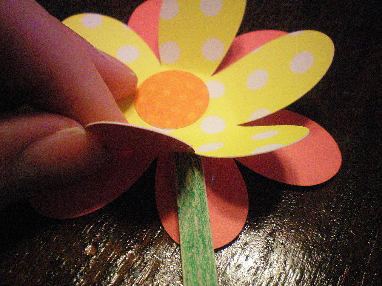 [flwergluestick.jpg]