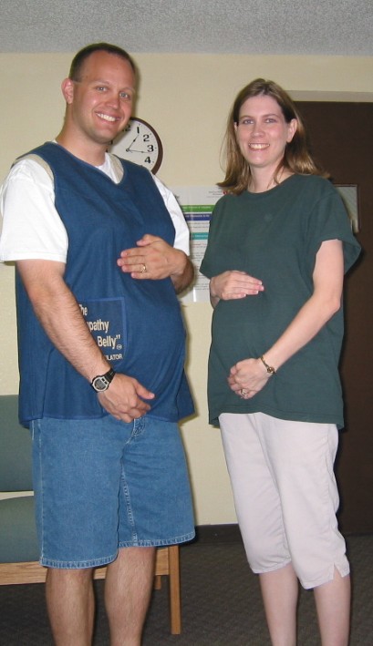 [joe&me&belly.JPG]
