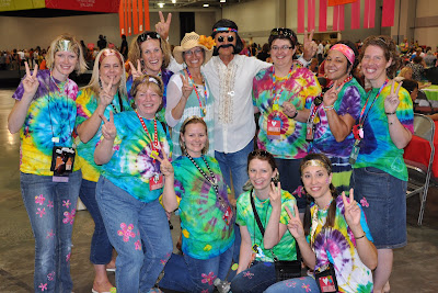 artiasn award winner renee ballard, artisan award, heather summers, card, box, paper crafting, convention, stampin' up!, stamp, gift, workshop, fun, flower power,