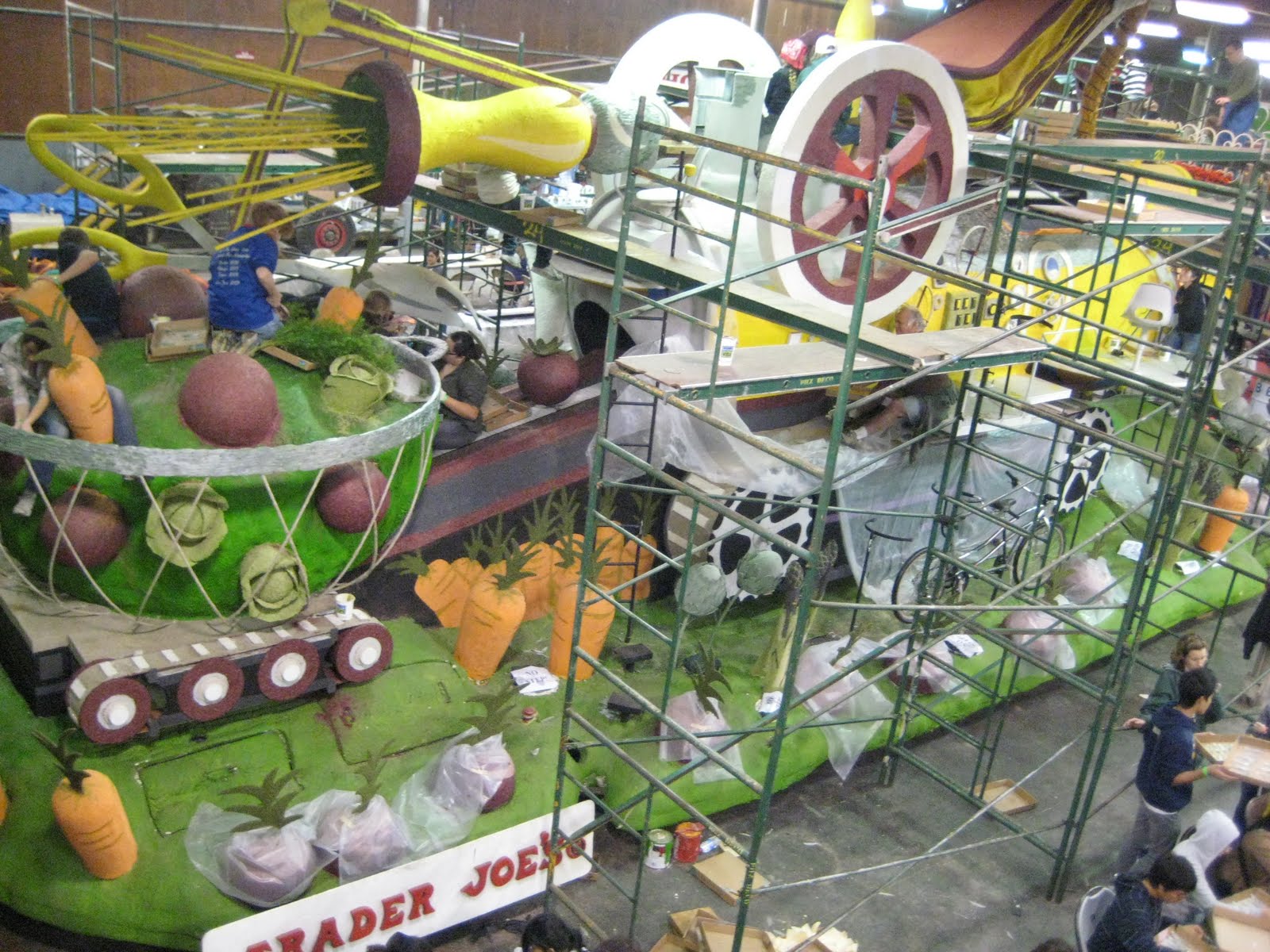 Trung Grace Lydia Sophie S Blog Rose Bowl Parade Float