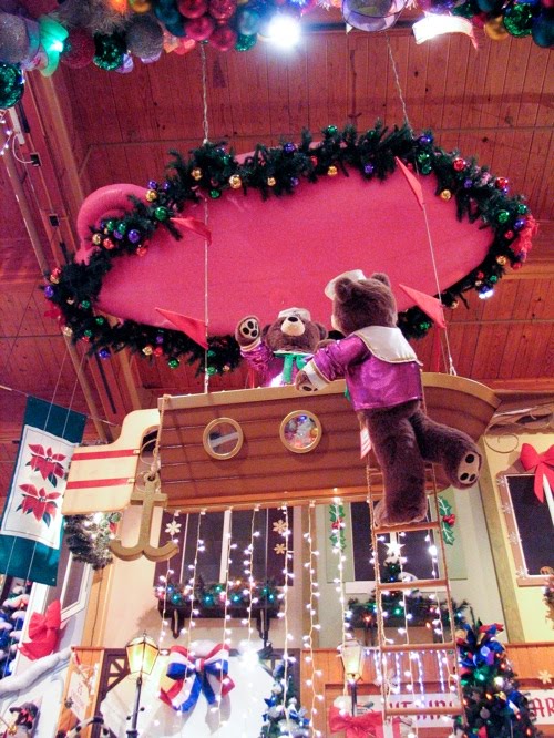 Frankenmuth autofest fest auto zehnder ceo al Bronner's: World's Largest Christmas Store - Just Short of Crazy