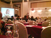 Dr. Faizah Memberi Ucapan di Seminar Majlis Dekan