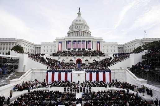 [US_presidential_inauguration_2005[1].jpg]