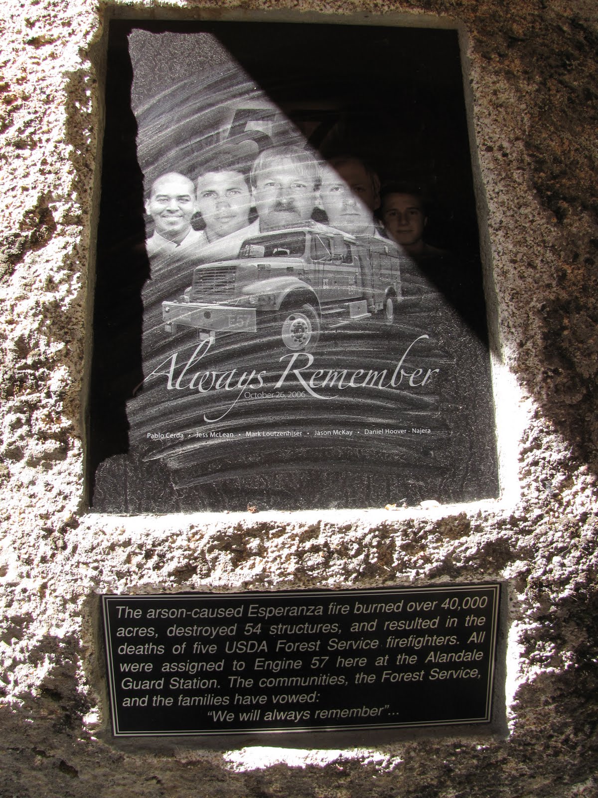 [E57monument1.JPG]