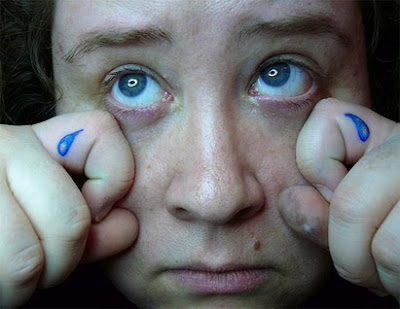 FINGER TATTOO PAINFUL PHOTO FINGER TATTOO PAINFUL PHOTO