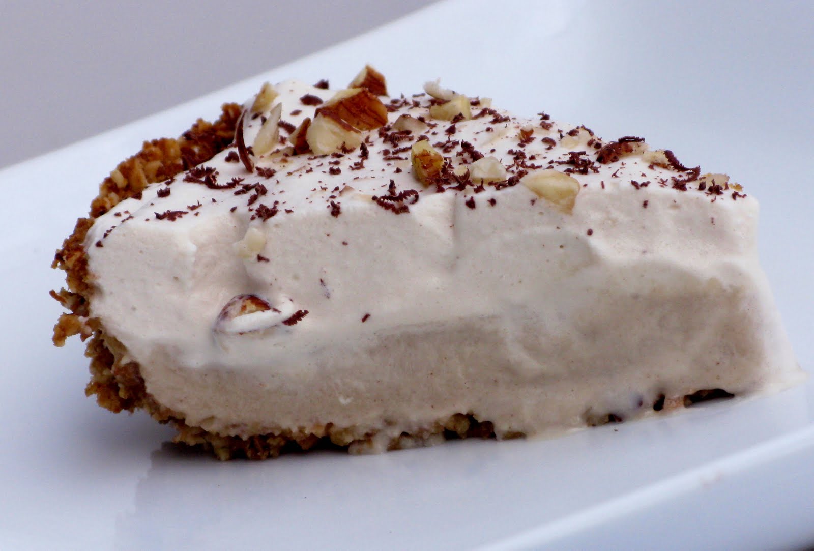 Cinnamon Chai Cream Pie with Hazelnut Crust Sprinkled with Flour