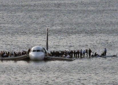 [Plane+Crash+in+Hudson.bmp]