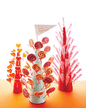 Coloridos centros de mesa para fiestas infantiles