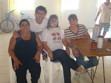 El compañero Peralta junto a  integrantes  de la Agrupación