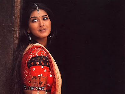 Download Free PC Wallpapers for Desktop : Bollywood Actress sonali bendre 