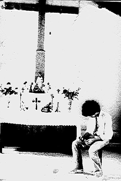 INTERIOR DA CAPELINHA-ABANDONADA NA ESTRADINHA DE PARATY - 1978