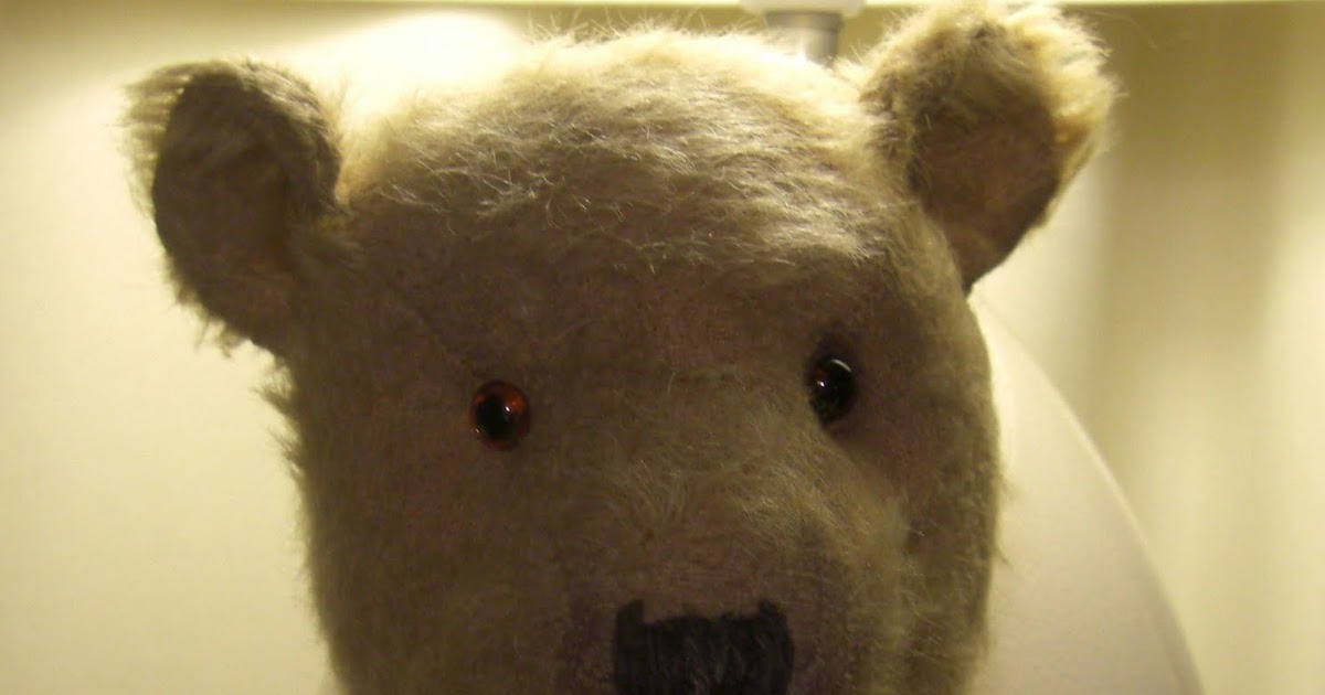 Soggibottom Restoring an antique teddy bear
